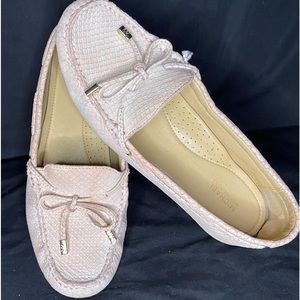 soft pink Michael Kors textured loafers Size 9M